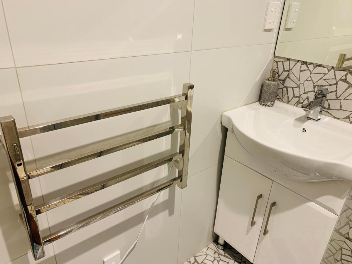 Auckland Homestay-Ensuite Room, Near Airport,Free Parking Экстерьер фото
